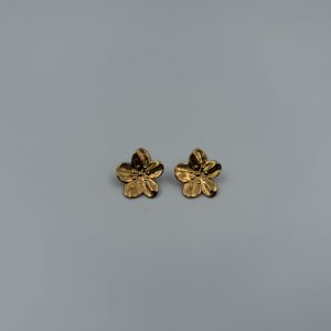 Les Boucles d'oreilles "Fleur d'or"